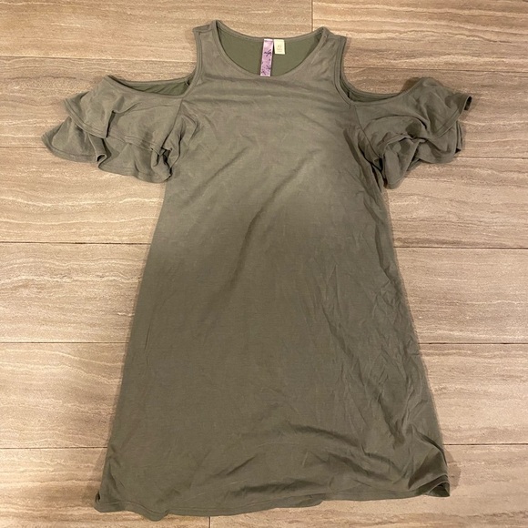 Alya Short Olive Army Green Dress SIze XSmall Cold Shoulder A-Line Dress Ruffle - Picture 1 of 5